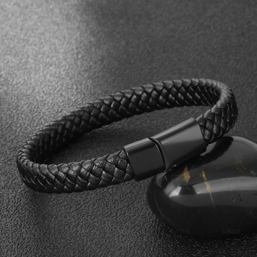 

2022 Trendy Multi-Layer Leather Woven Bracelet New Men's Leather Bracelet Hip Hop Punk Jewelry Accessories Party Favors Wholesal