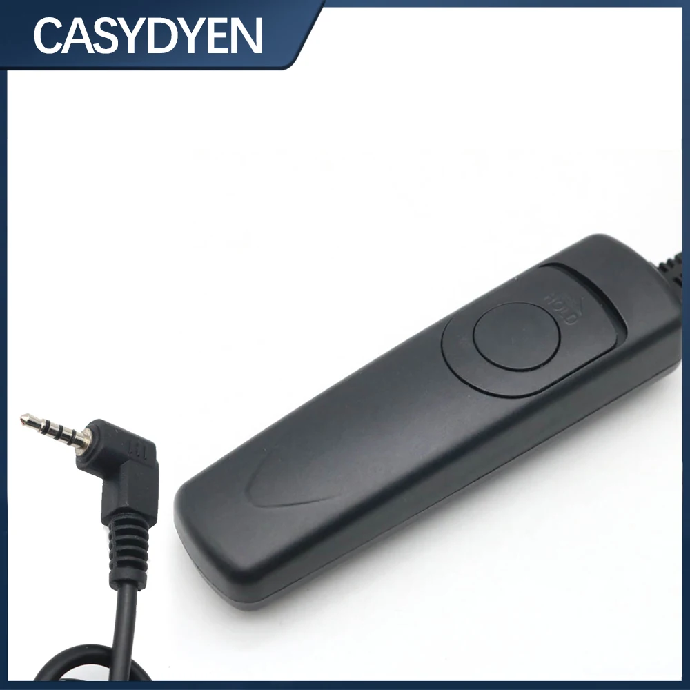 Фотокамера с дистанционным переключателем и кабелем управления для