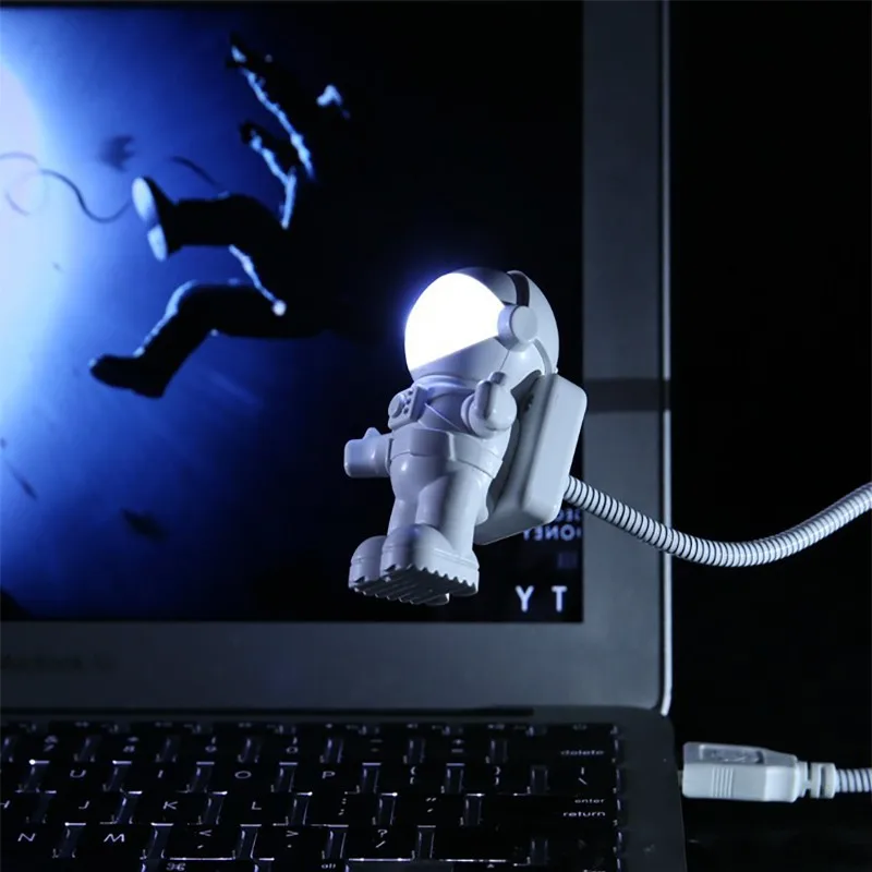

Portable USB Night Light Astronaut Reading Desk Lamp DC 5V LED Light Computer Laptop PC Lighting Space Man Cute Night Lights
