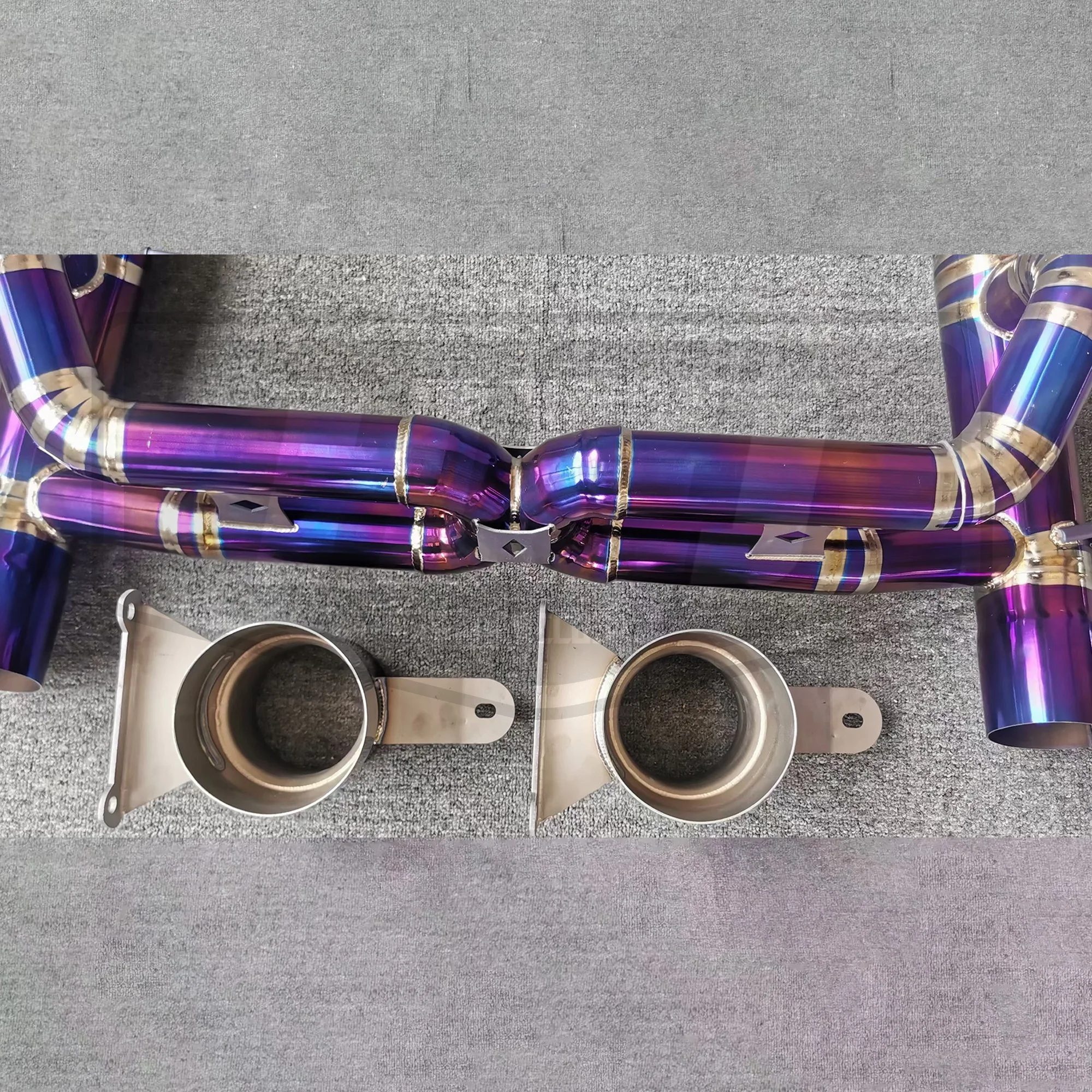 Выхлопная система HEO для Ferrari 488 GTB/Pista F142M 2015-2018 3 9T с титановыми наконечниками