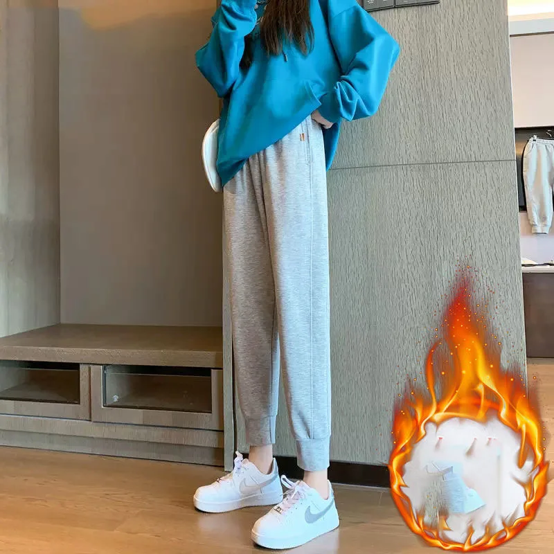 Рисунок 6 - Женские спортивные брюки с эластичным поясом