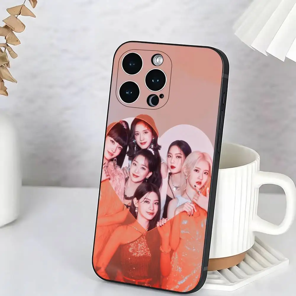 Фото Мягкий черный чехол Lovely Idol S-STAYC Yoon Unique для iPhone 17, 16, 15, 14, 13, 12, 11 Plus, Pro Max и других моделей №4