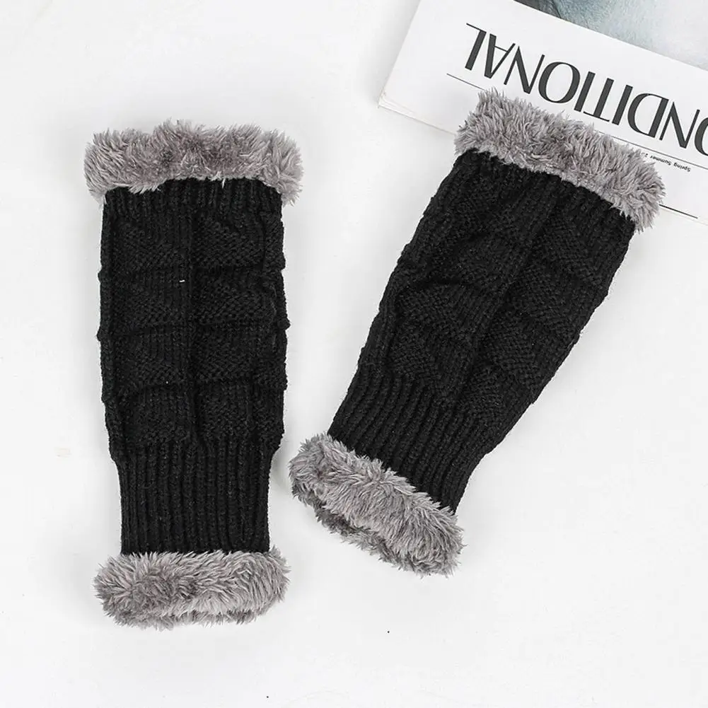 

Fashion Wrist Gloves Windproof High Toughness Exposed Finger Winter Knitted Gloves All Match Gloves for Outdoor