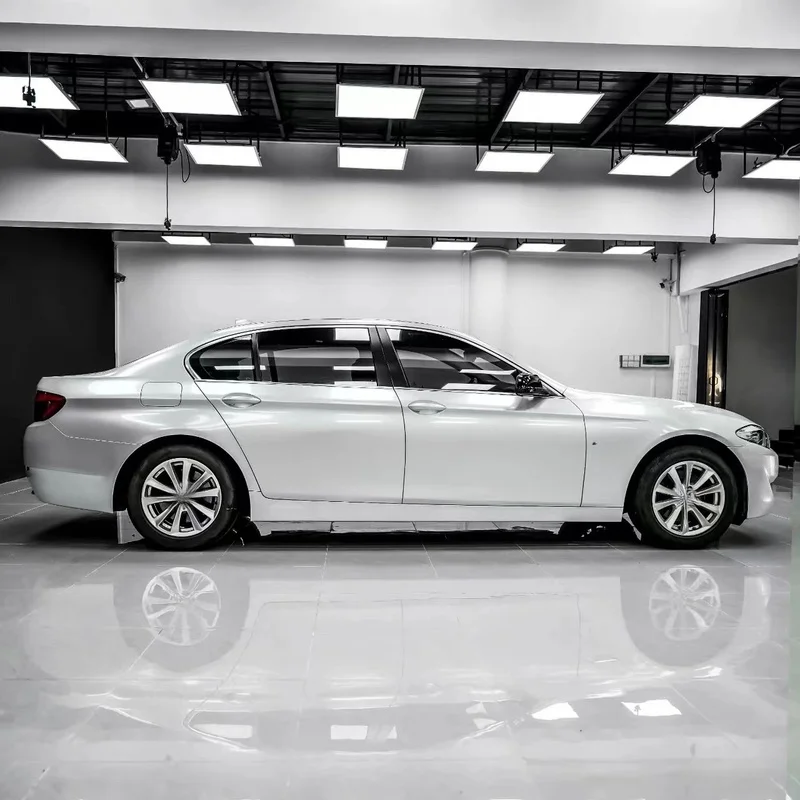 Фото Высококачественная виниловая пленка TPU Super Gloss Pearl White с эффектом изменения цвета для декора автомобиля, защитная пленка от царапин в рулонах №5