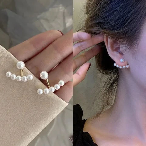 Серьги-гвоздики HYFAD из искусственного жемчуга золотого цвета