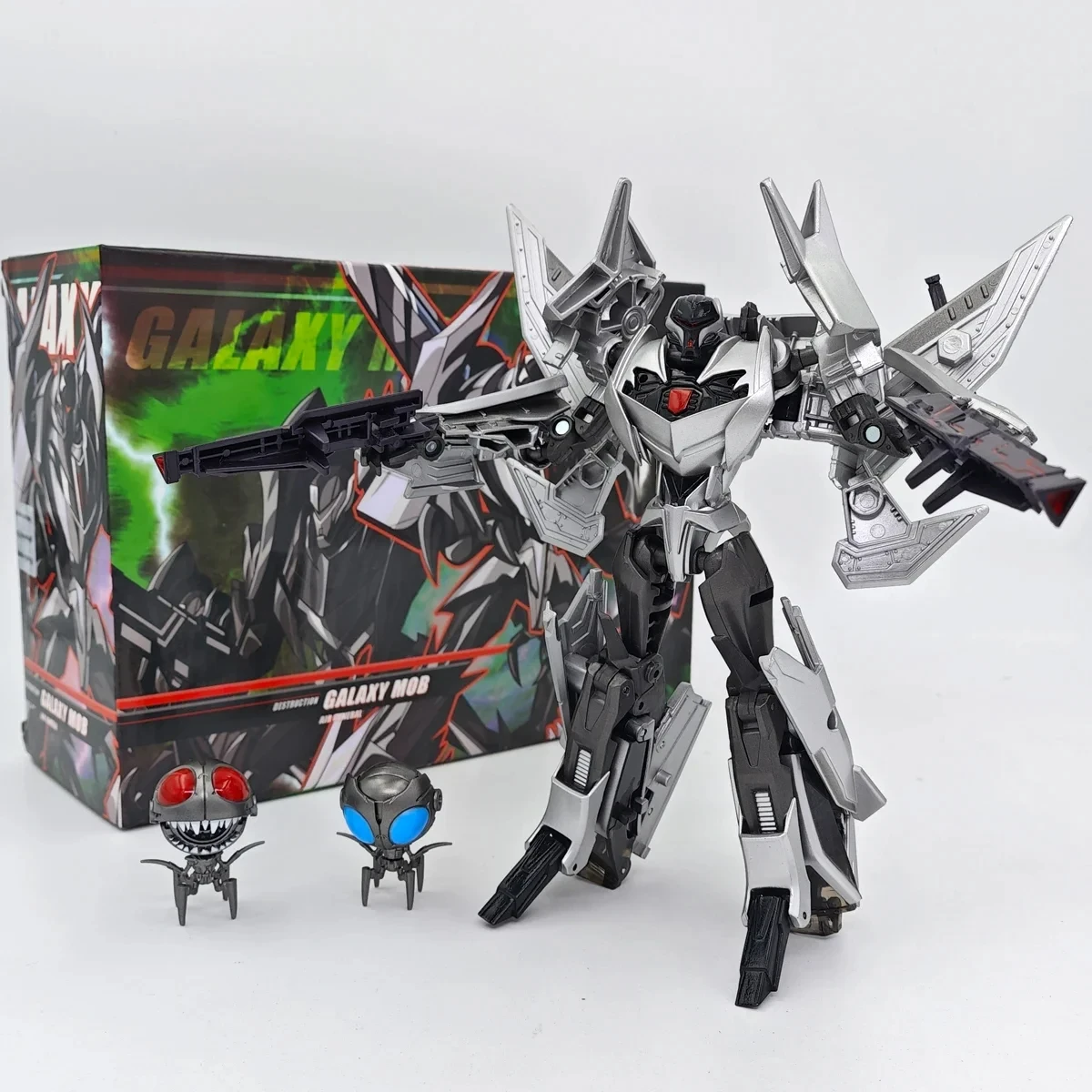 Экшн-фигурка трансформера APC Galaxy Mob AIRGENERAL TFP