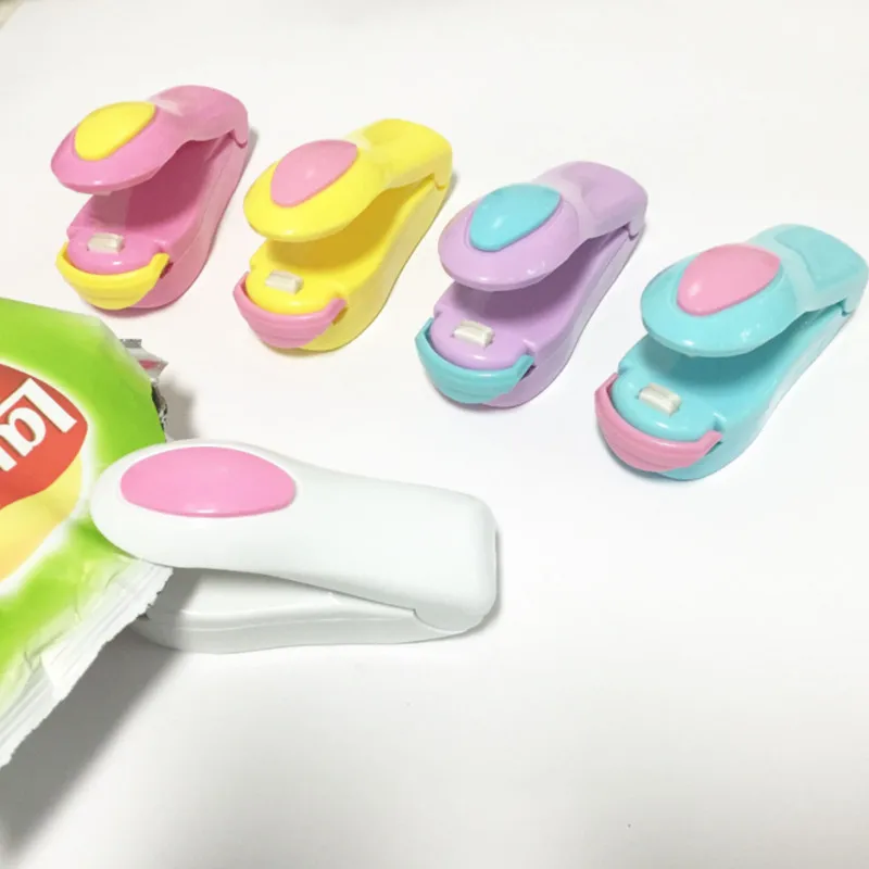 

Mini Portable Food Clip Heat Sealing Machine Home Snack Bag Sealer Kitchen Sealer Utensils Gadget Item Kitchen Accessories Tools