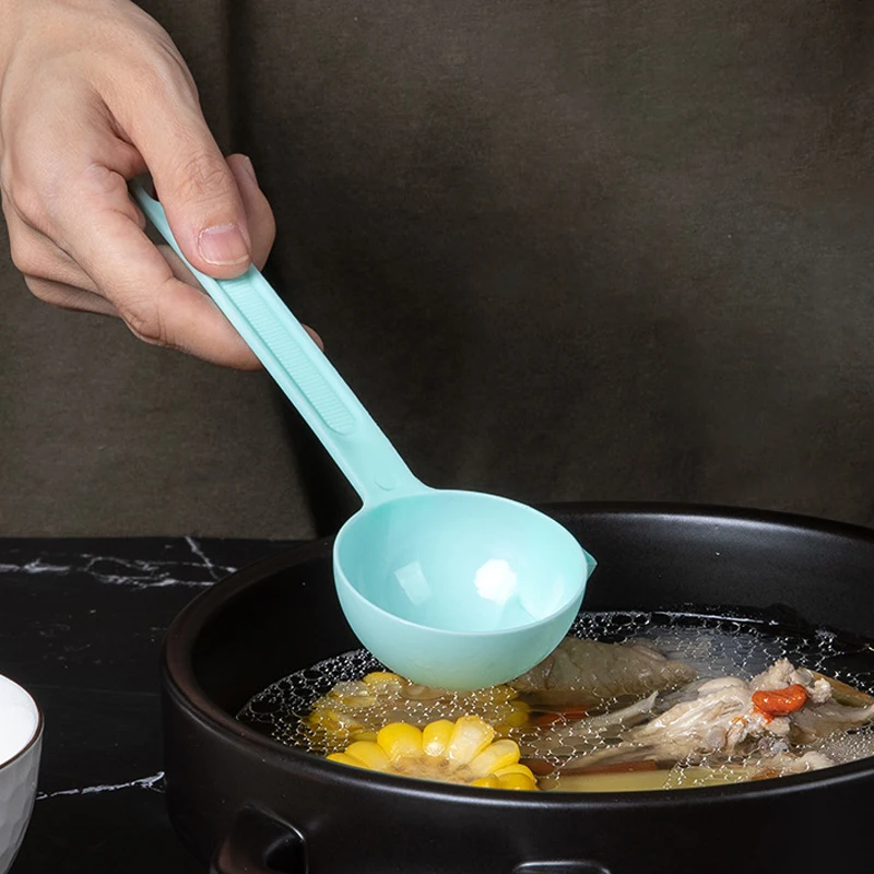 

1Pc Antiskid Design Meal Dinner Scoops Tableware Colander PP Long Stalk Spoon Kitchen Strainer Rice Ladle Soup Spoon Solid Color