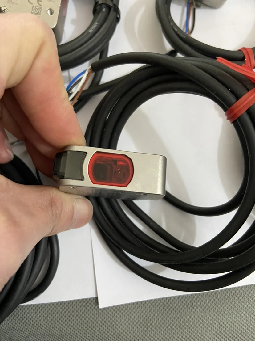

LR-ZB100P LR-ZB100N LR-ZB250AN оригинальная б/у
