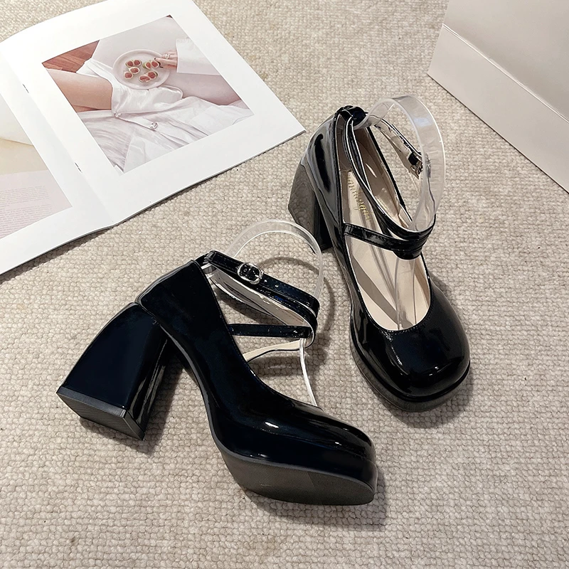 New Fashion Casual Elegant Banquet Solid Color Cross Buckle High Heels Round Toe Thick Heel Women's Shoes