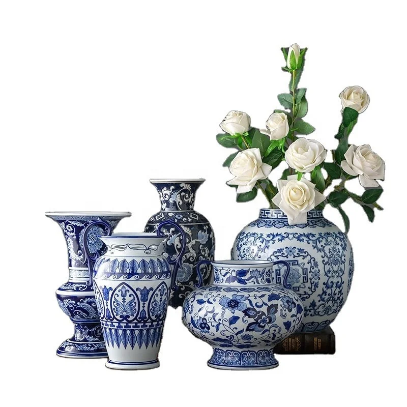 High Quality Chinese Antique Handmade Blue and White Porcelain Vases for Home Decoration