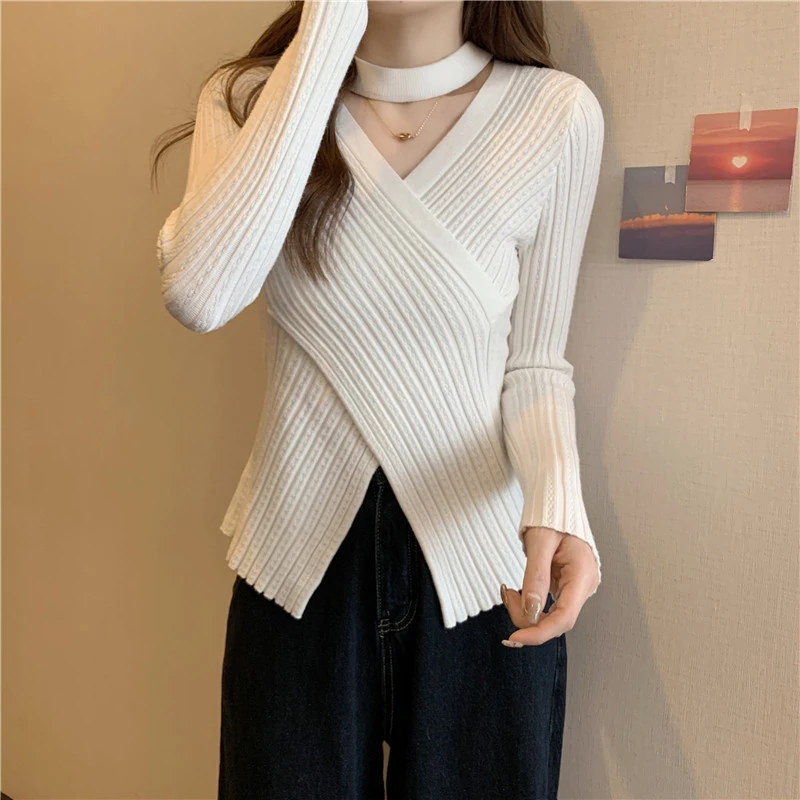 

Женский трикотажный свитер с V-образным вырезом и длинными рукавами