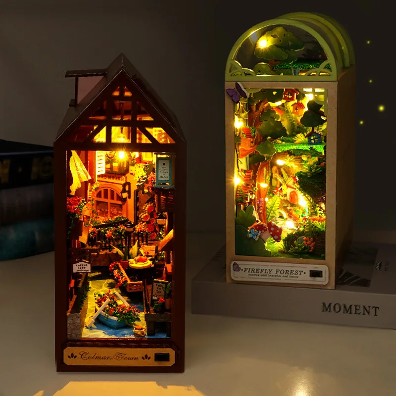 

DIY Doll House Miniature Handmade Toys Doll House Model Toys Wooden Furniture Children's LED Lights Christmas Gift For Children