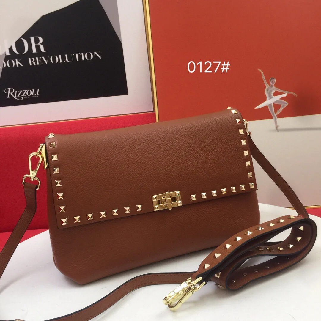 

Fashion Luxury Classic Rivet Cowhide Genuine Leather Designer Bags Handbags for Women' Bag Shoulder Bag Messenger Bag Female Bag