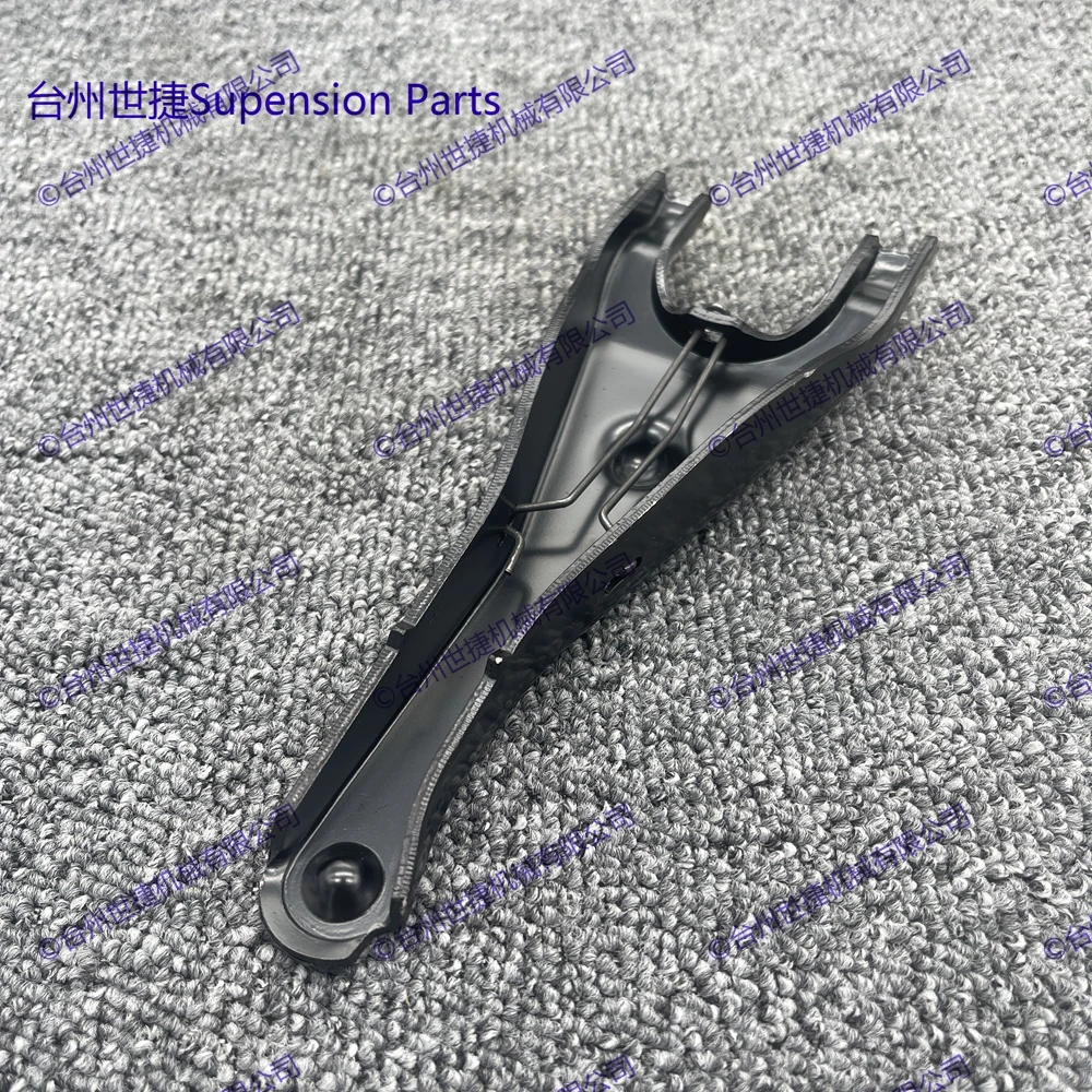 Вилка сцепления для Toyota HAICE TRH200 1TR/2TR 31204-20071