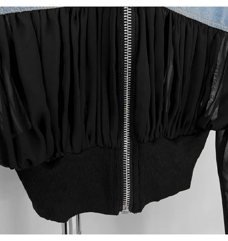 Женская джинсовая куртка новая с воротником-стойкой и плиссированным подолом