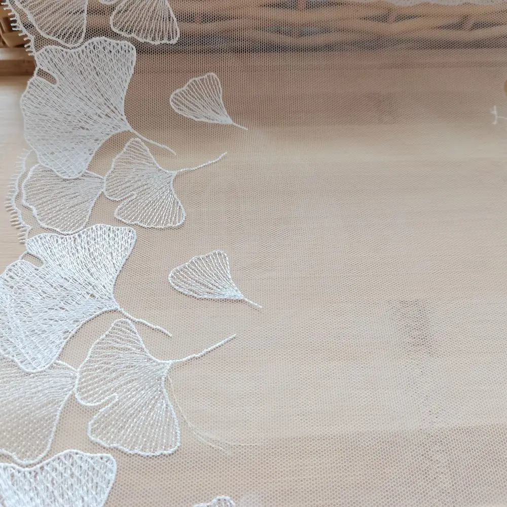 Кружевная отделка в виде листьев 2 м 20 см