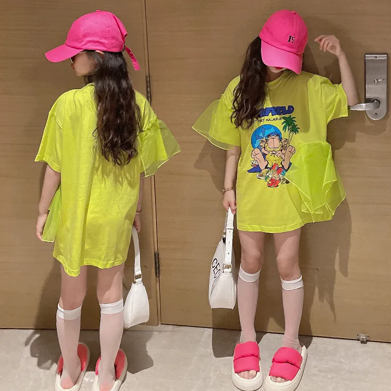 Girls European goods 2022 summer new loose and versatile cartoon print stitching lace design tops