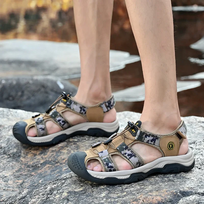 Мужские кожаные пляжные сандалии Baotou черные повседневные с глубокой подошвой