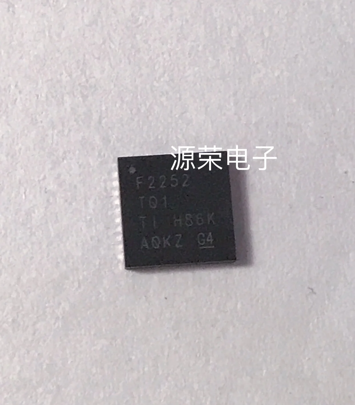 

Free shipping MSP430F2252TRHARQ1 F2252TQ1 F2252 QFN40 (10pcs)