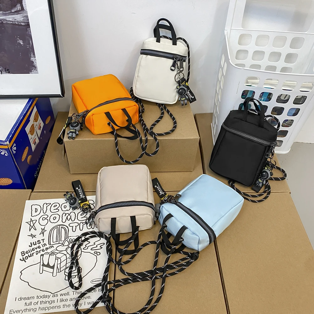 

Casual Messenger Bags Street Hip Hop Money Purse Zipper Nylon Crossbody Bag Pendant Portable for Outdoor Shopping