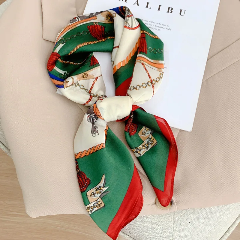 

Popular Designer Bandana Luxury Brand Print Hijab Summer Fashion Silk Scarves Women 70X70CM Headcloth New Style Female Head/Hair