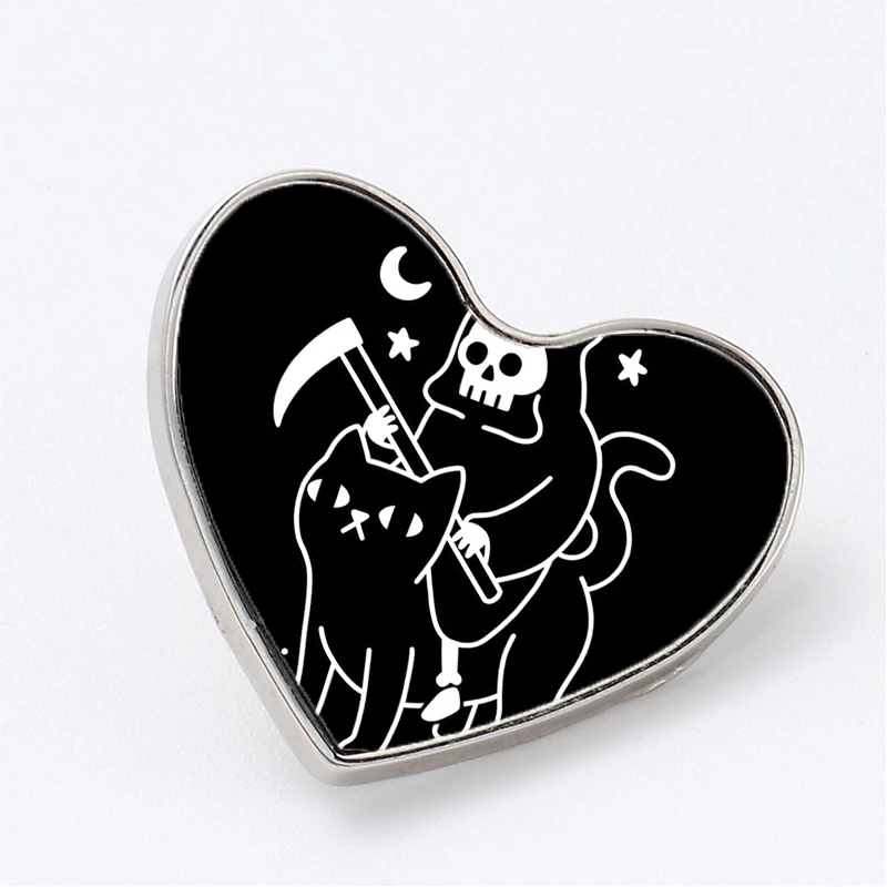 

Брошь с изображением черной кошки в стиле «Танга»