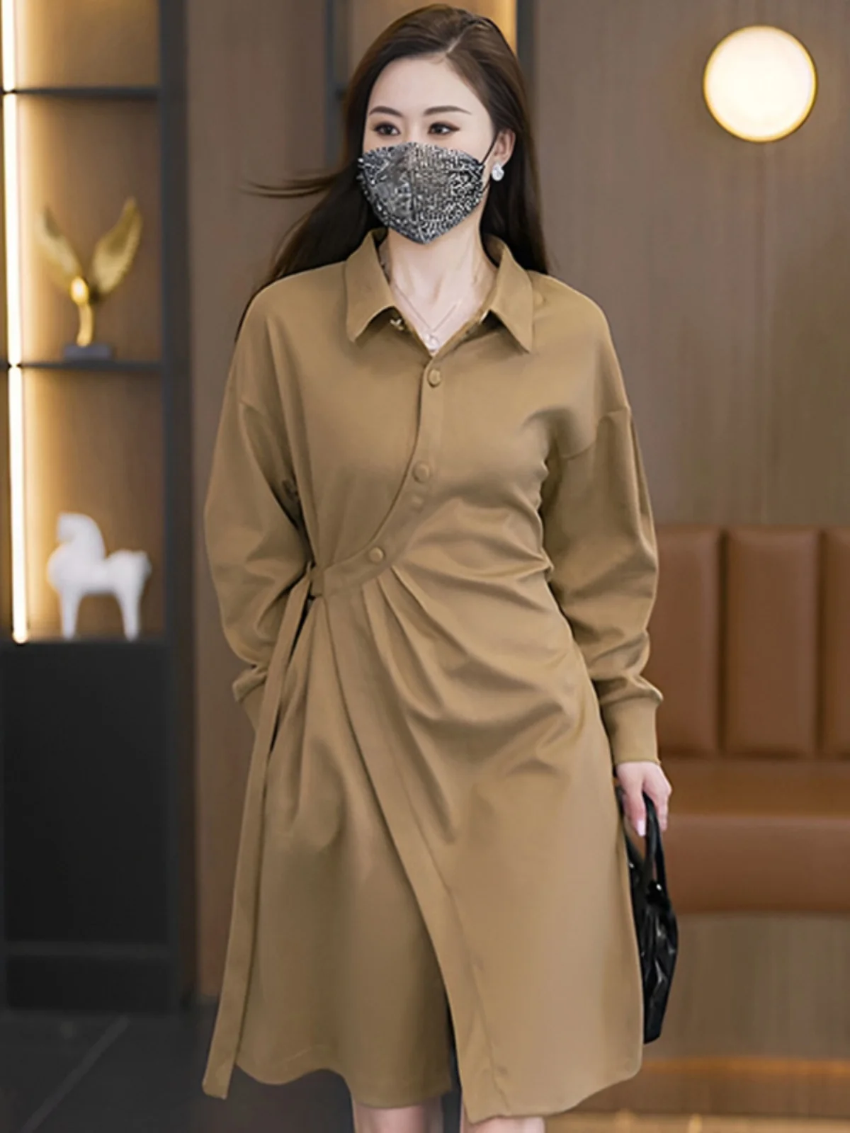 Женское платье с лацканами 2024 осень и зима новинка High Sense модное для похудения