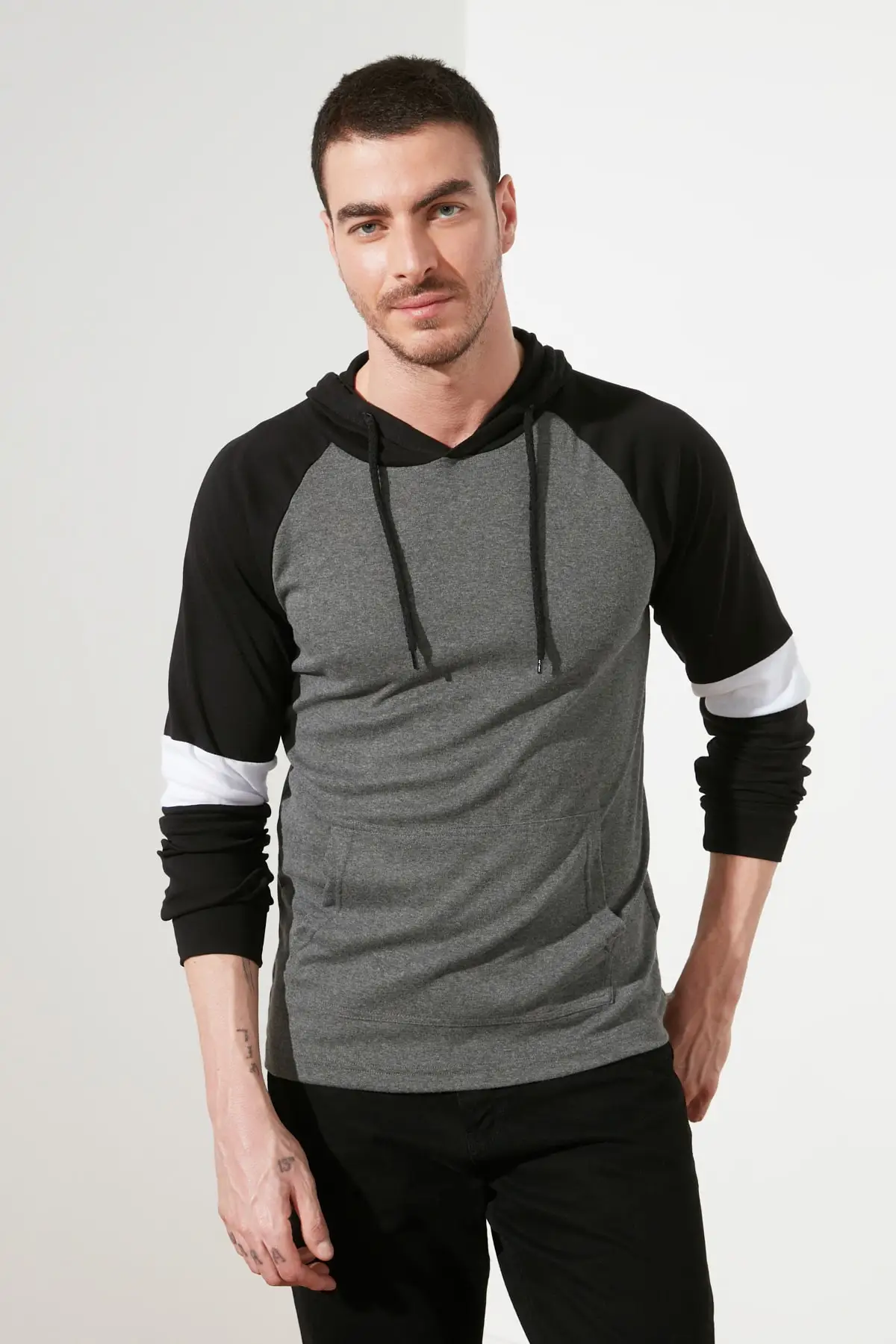 

Trendyol Male Hooded New T-Shirt TMNSS20TS0029