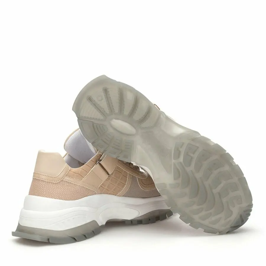 

Sneakers Women Dark Seer