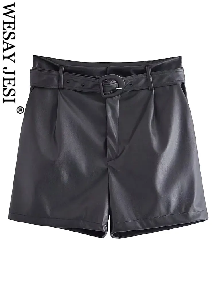 

WESAY JESI Fashion Temperament Women's Leather Shorts With Belt Chic Solid Color Black Pocket Street All-match Everyday Clothes