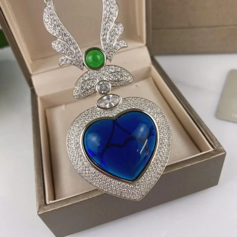 

Movie Titanic Heart Of The Ocean Heart Shape Pendant Women Sweater Necklace Ladies Girls Birthday Gifts Cosplay Props Jewelry