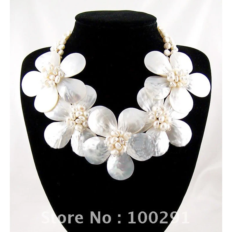 

Ожерелье с пресноводным жемчугом и большим цветком, 21 дюйм