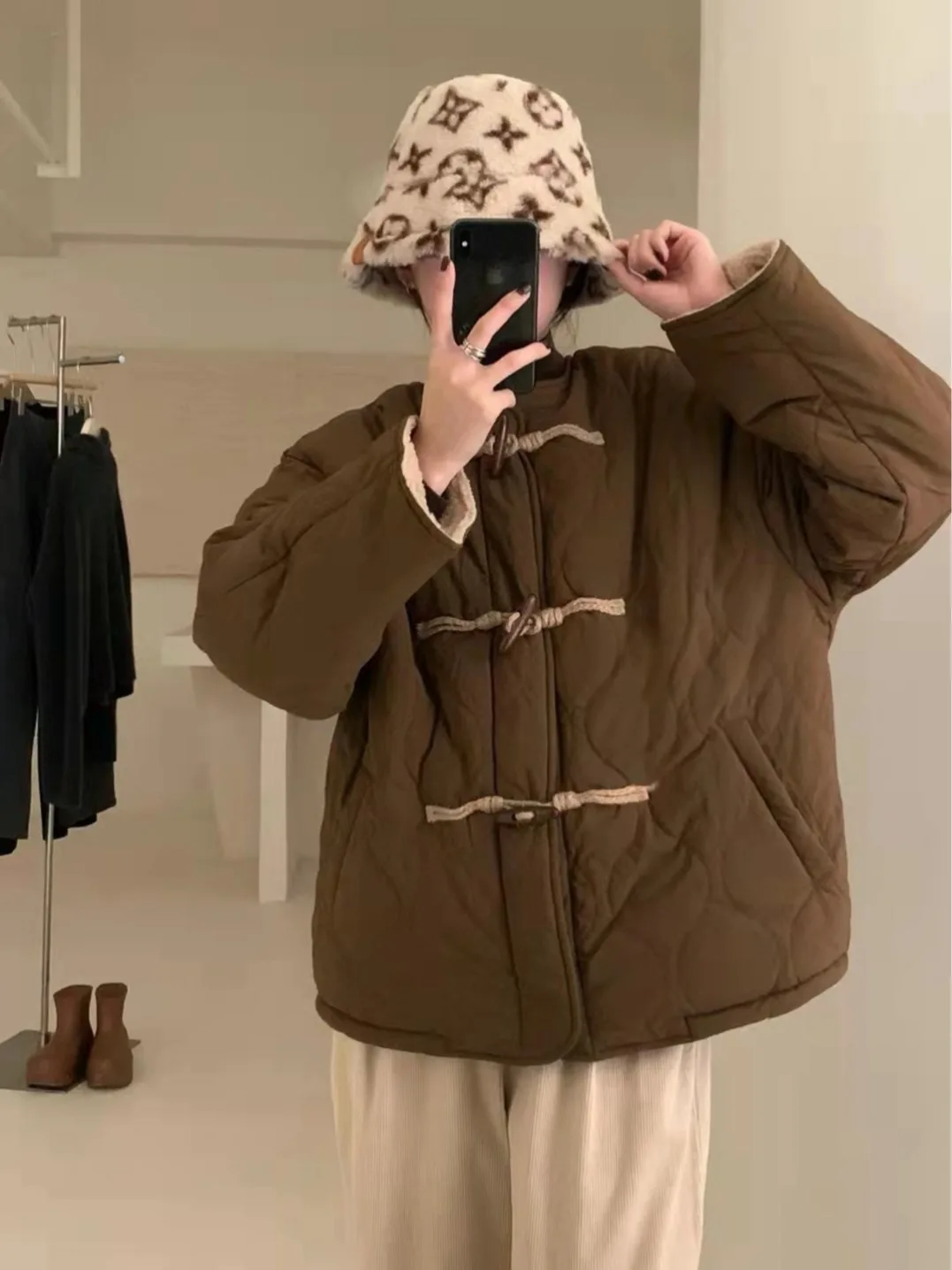 Плюс размер Южная Корея Dongdaemun 2024 зимняя новая модная простая куртка с роговой