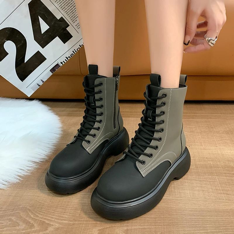Ladies Fashion Cool Motorcycle Boots Women British Style Warm Ankle Boots 2022 New Women's Thick-soled Martin Boots Botas Mujer