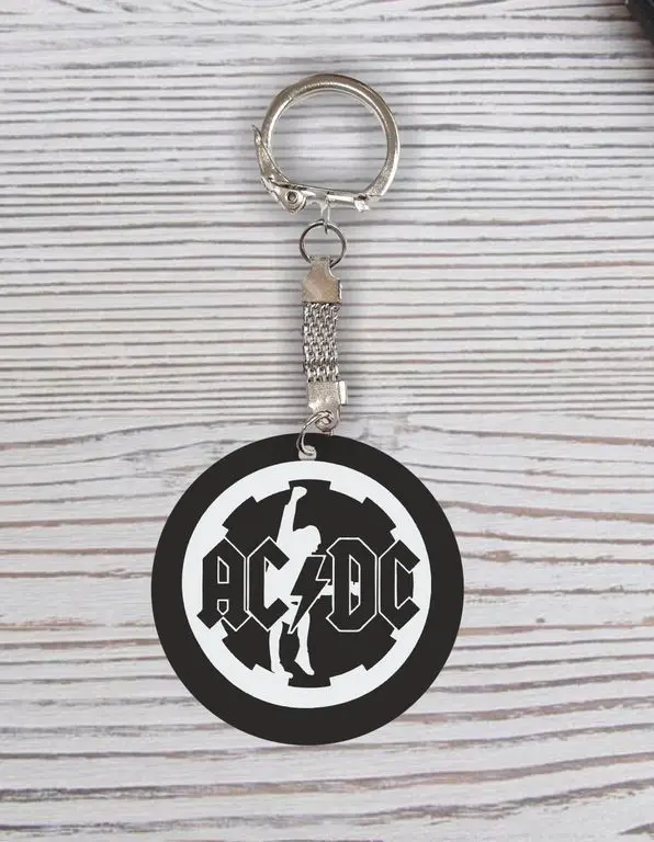 Брелок с гравировкой AC/DC Эй-си/ди-си №3 | Украшения и аксессуары