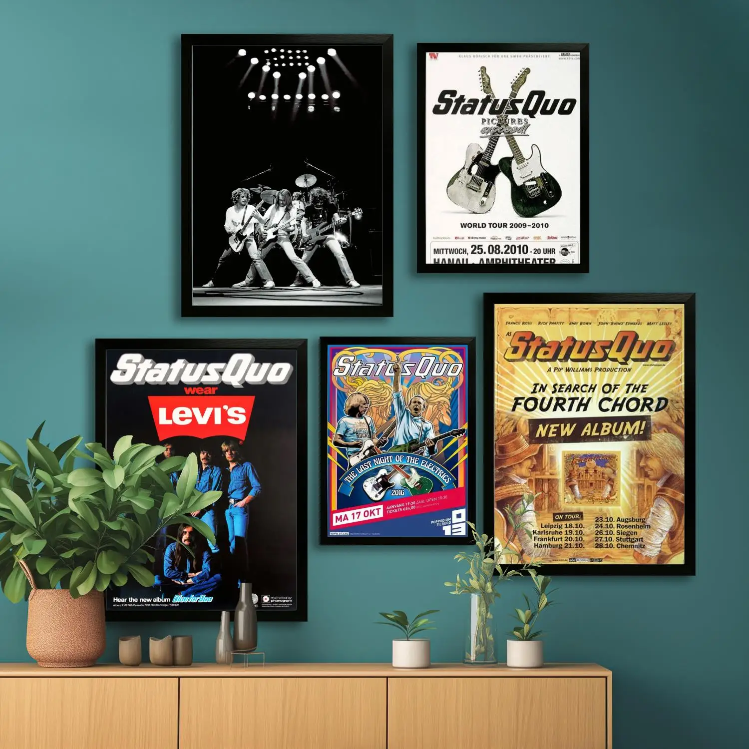 Печать на холсте Status Quo