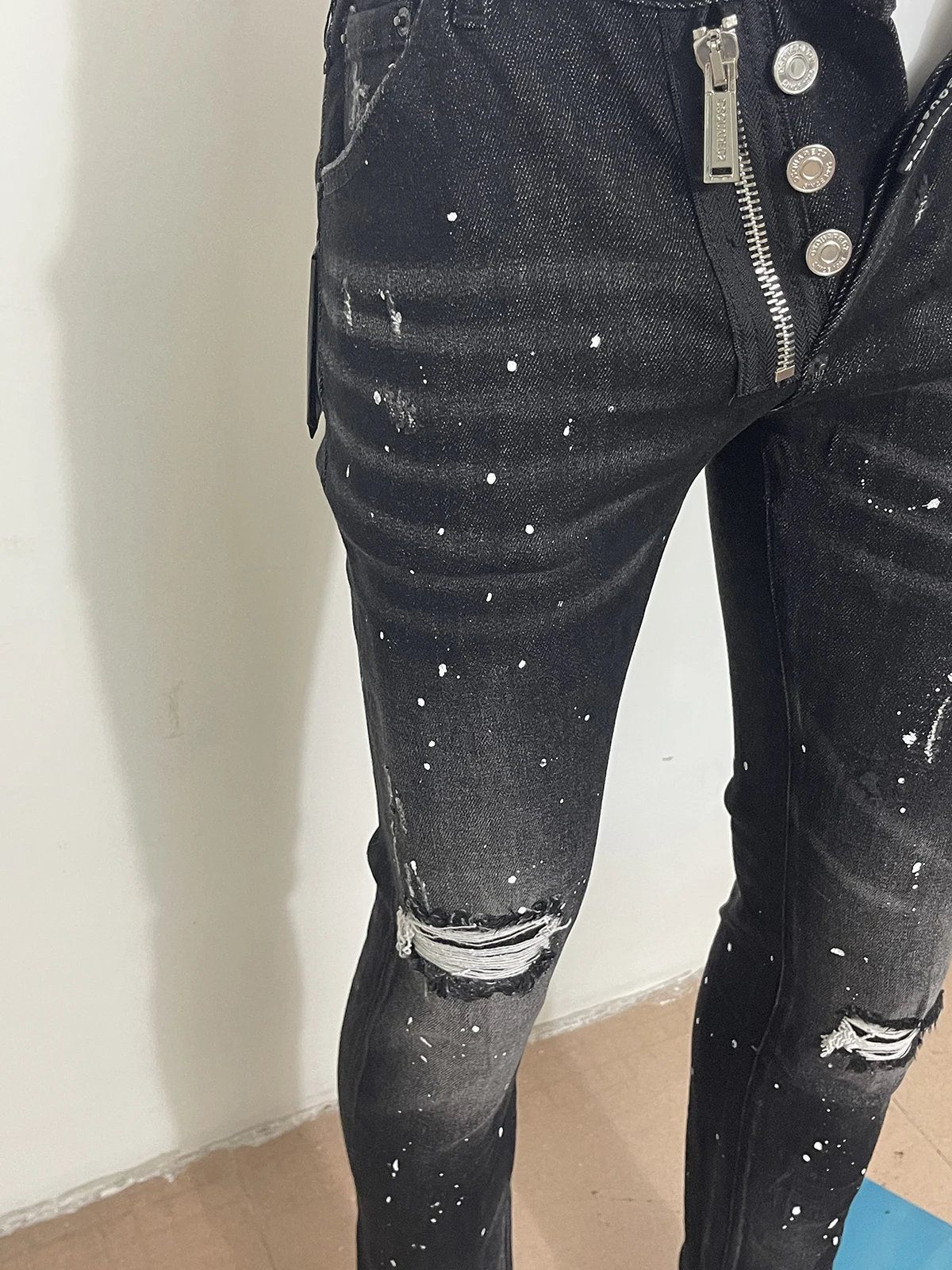 Spring/Summer 2023 new style D2 jeans men wash worn holes patch paint slim slim bounce small black jeans man
