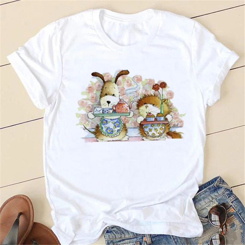 

Женская летняя футболка с круглым вырезом и коротким рукавом