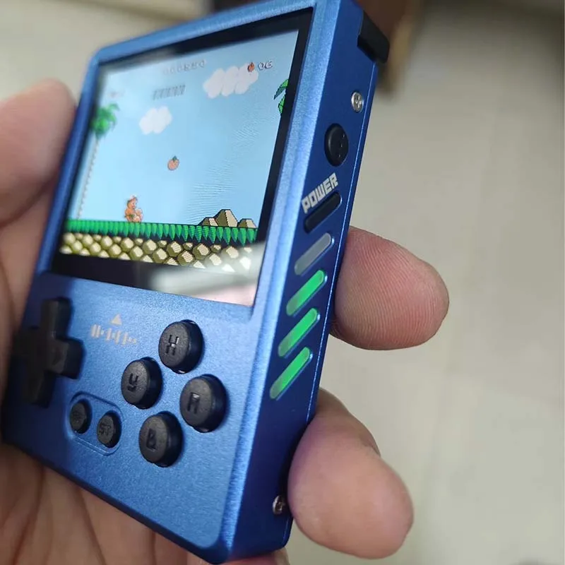 Фото Портативная игровая консоль GKD Pixel 2 Retro с экраном 2,4 дюйма IPS 640x480, 64 ГБ, эмулятор с 5000+ играми для PS1/PSP/FC, подарок для любителей портативных игр №5