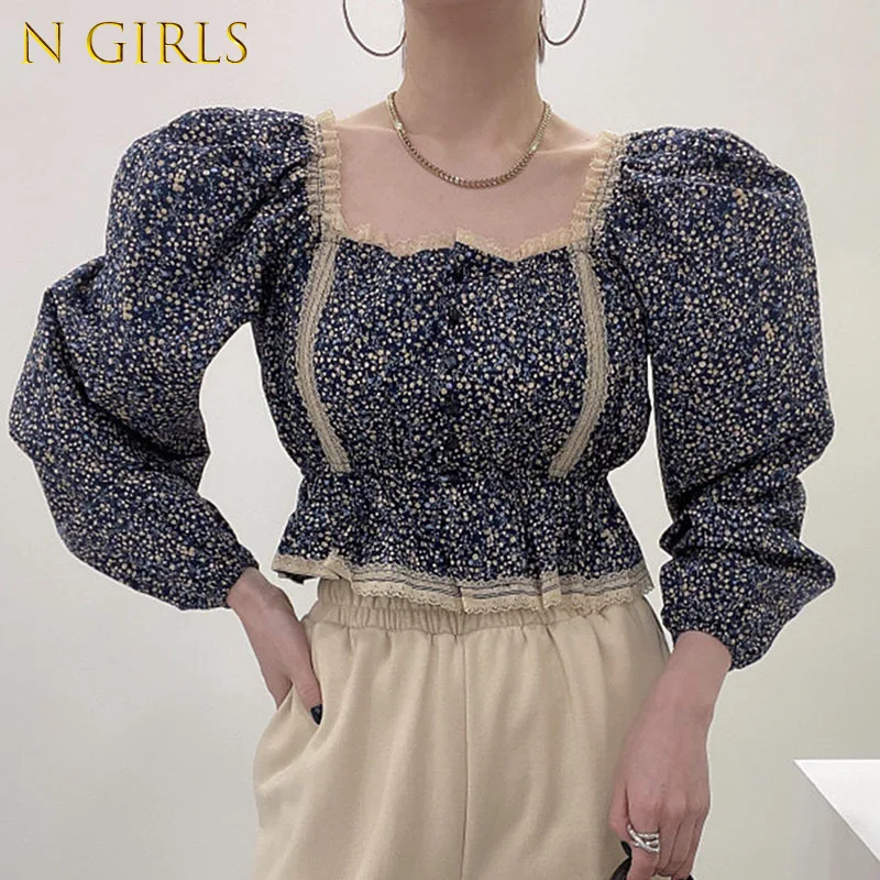 

M GIRLS Korejepo Flower Short Shirt Women Early Spring 2022 New Retro Palace Style Square Collar Top French Elegant Temperament