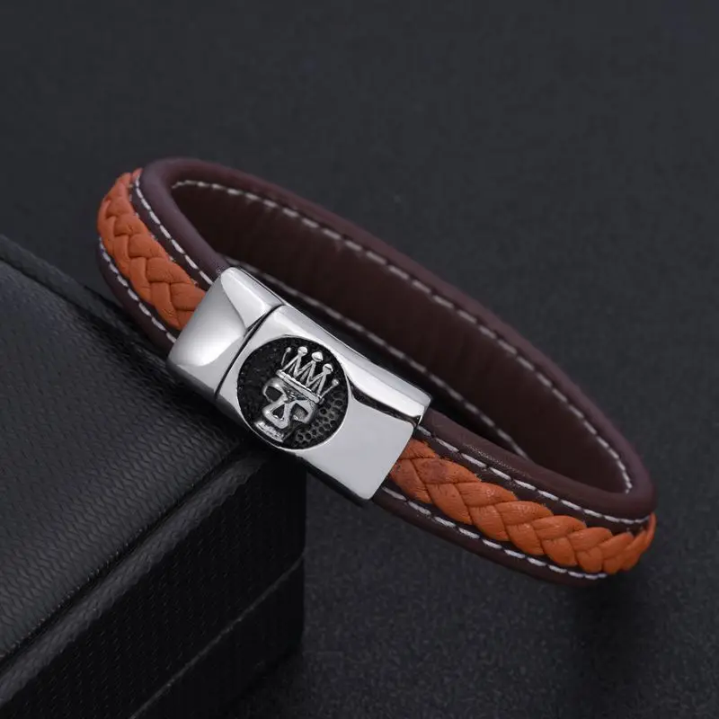 

Vintage Unique Skull Crown Magnet Chain Link Men Women Charm Soft Leather Bracelets Charm Sporty Bracelets Jewelry Pulsera