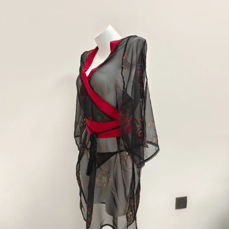 Кимоно женское с глубоким V-образным вырезом и высоким разрезом