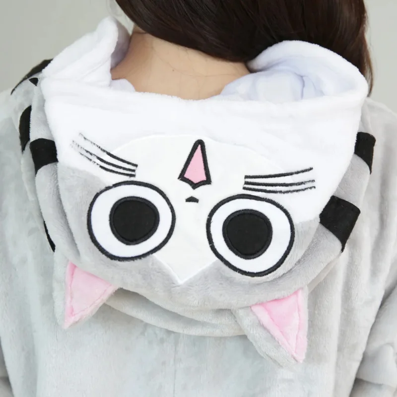 Зимняя Пижама унисекс с изображением Серого Кота двумя розовыми острыми ушками