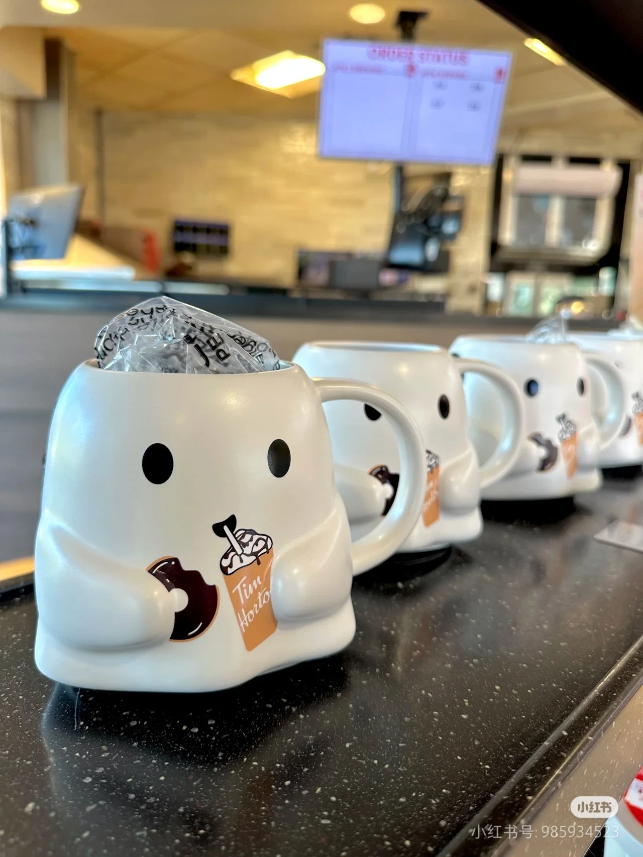 Tims Halloween Luminous Cup Personalized Creative Ghost Mug Simple and Slish Gift for Friends Girlfriends Ceramic