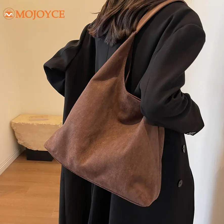 Винтажная женская сумка на осень и зиму вместительная Замшевая плечо однотонная