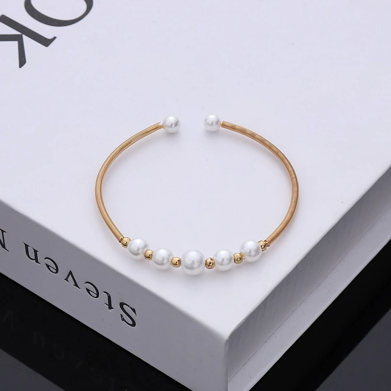 

New Trendy Pearl Bracelets for Women Fashion Bangle Bracelet Adjustable Alloy Opening Bangles Ladies Fashion Jewelry Party Gift