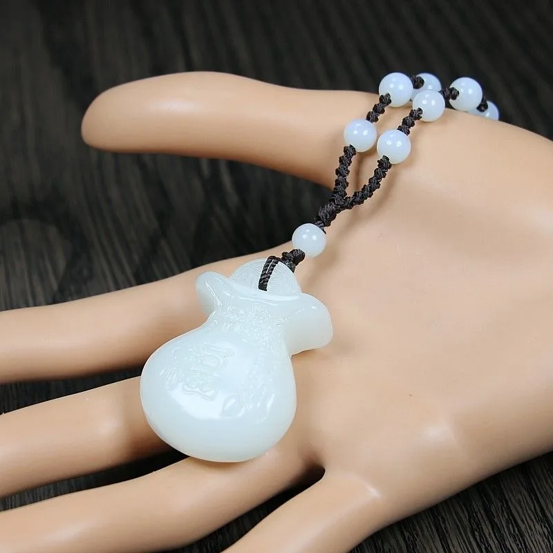 У Huanglong Jasper имелся раньше от поколения до мужские и женские ожерелья с монетами