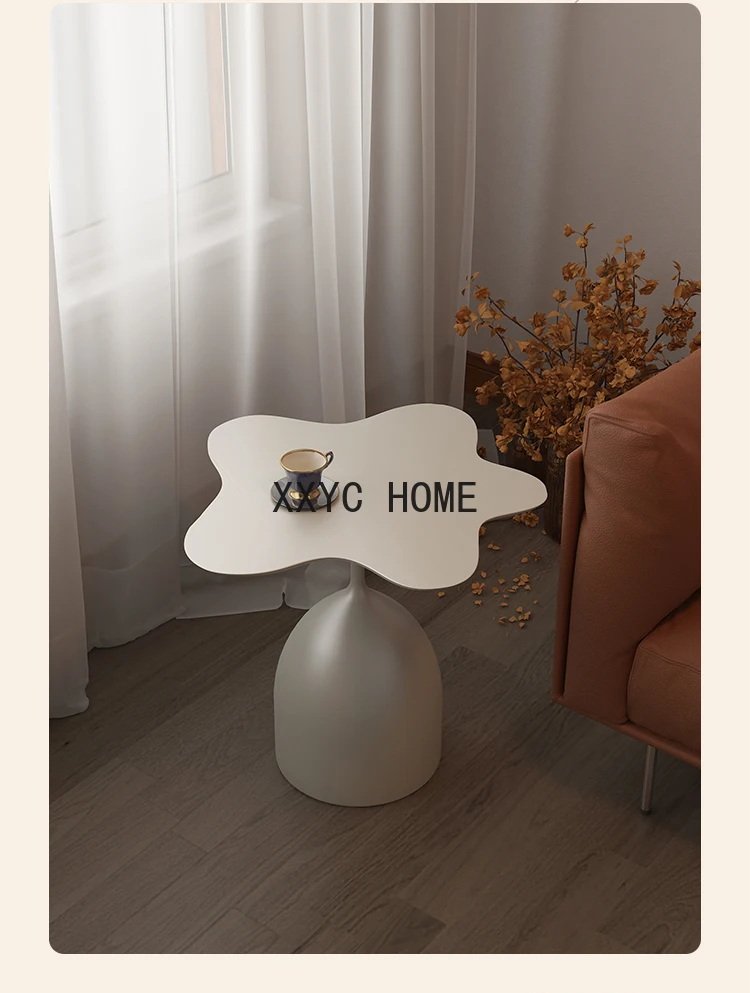 Дополнительная настольная лампа современная