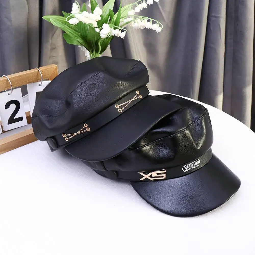 Простая милая зимняя универсальная темно-синяя шляпа из искусственной кожи в